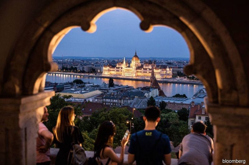 Austria And Denmark Are First In Europe To Announce Easing Of - Gradient Images - Amazing Mobile Collection